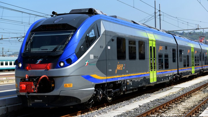 Senza mascherina in metropolitana, prende a pugni in faccia la capotreno in piazza Garibaldi : FIT CISL DENUNCIA